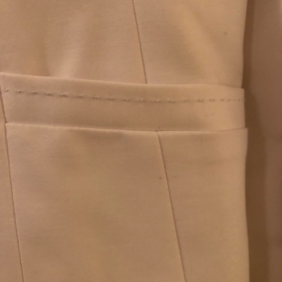 Tahari woman’s suit - Picture 6 of 8